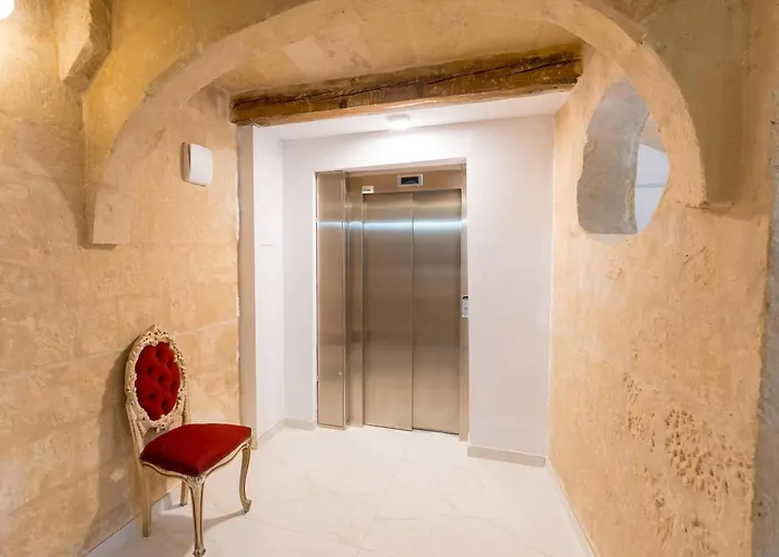 Palazzo Stella Ground Floor By Vallettastay